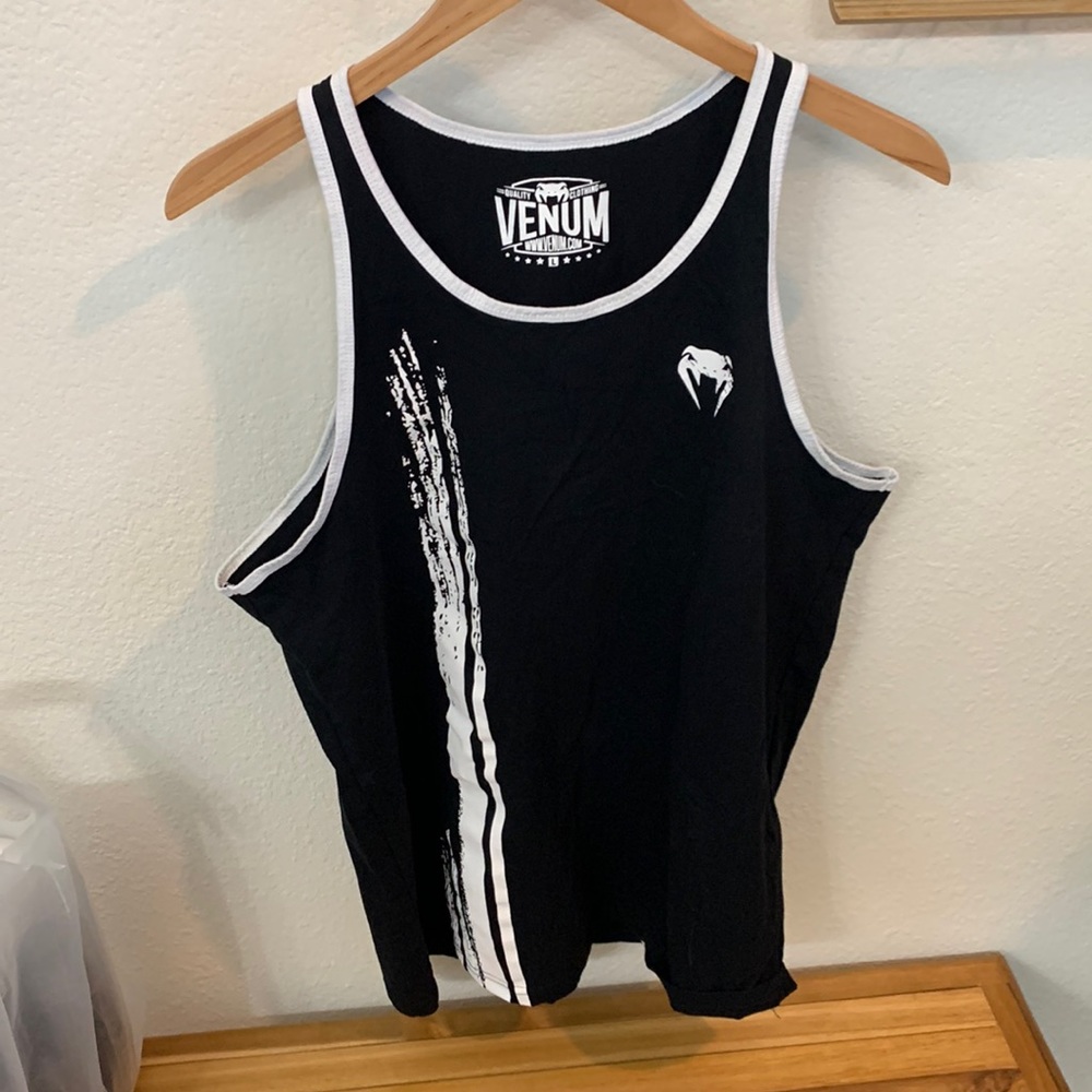 Venum tank top - like new